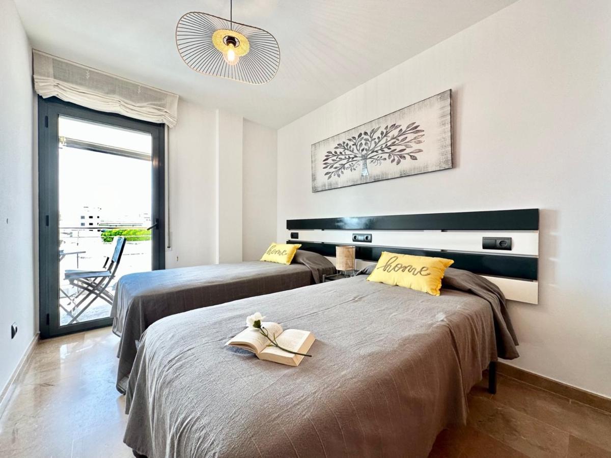 Marina Park Roses Apartment Ngoại thất bức ảnh